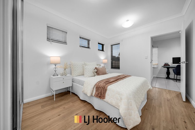 Photo - 25B Newhaven Way, Nollamara WA 6061 - Image 5