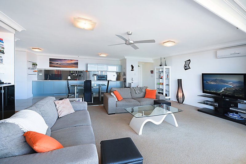 Photo - 25E/5 Clifford Street, Surfers Paradise QLD 4217 - Image 4