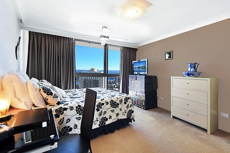 Photo - 25E/5 Clifford Street, Surfers Paradise QLD 4217 - Image 7