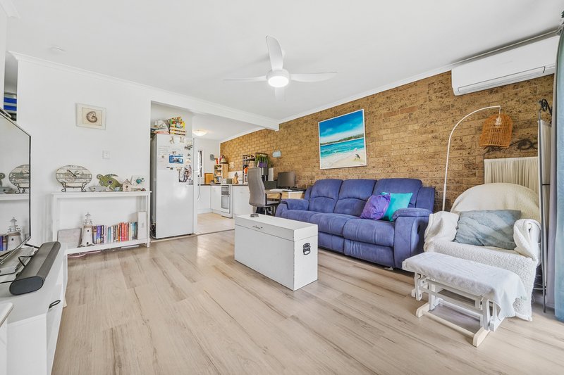 Photo - 2/6-10 Conoble Court, Eagleby QLD 4207 - Image 4