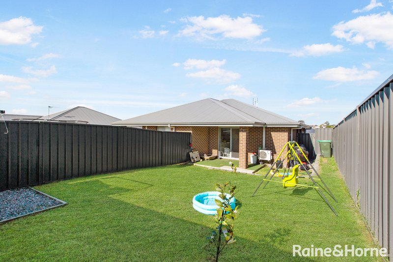 Photo - 26 & 26A Birch Grove, Aberglasslyn NSW 2320 - Image 15