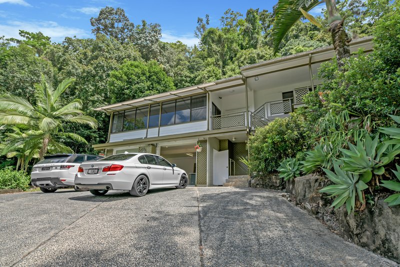 Photo - 26-28 Cascades Drive, Redlynch QLD 4870 - Image 4