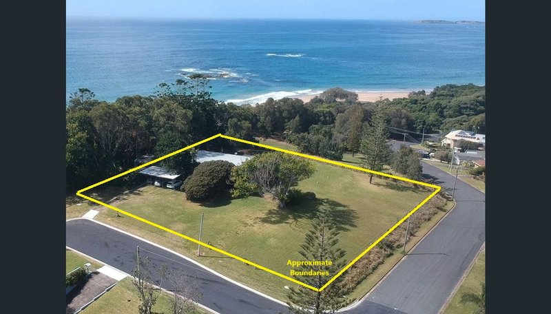 Photo - 26 - 28 Headland Road, Sapphire Beach NSW 2450 - Image 4