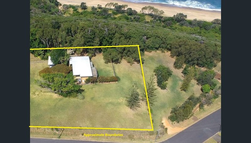 Photo - 26 - 28 Headland Road, Sapphire Beach NSW 2450 - Image 5