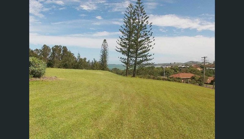 Photo - 26 - 28 Headland Road, Sapphire Beach NSW 2450 - Image 8