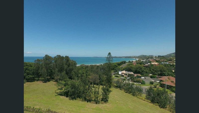 Photo - 26 - 28 Headland Road, Sapphire Beach NSW 2450 - Image 9