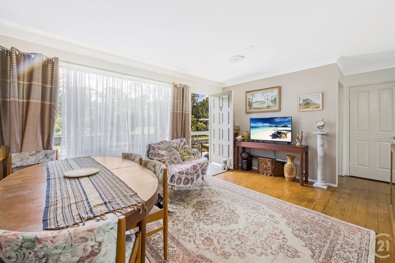 Photo - 26-28 Winani Road, Erina NSW 2250 - Image 3