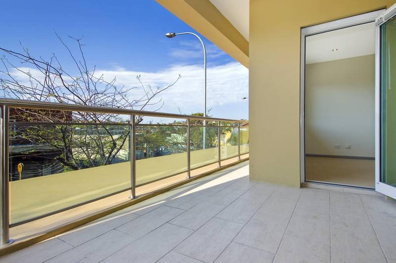 Photo - 2/6-8 Lawrence Street, Freshwater NSW 2096 - Image 6