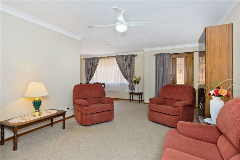 Photo - 2/6-8 Mayfair Road, Port Macquarie NSW 2444 - Image 3