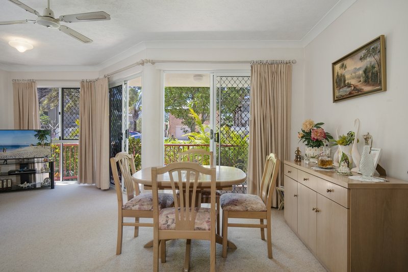 Photo - 2/6-8 Petrel Avenue, Mermaid Beach QLD 4218 - Image 6