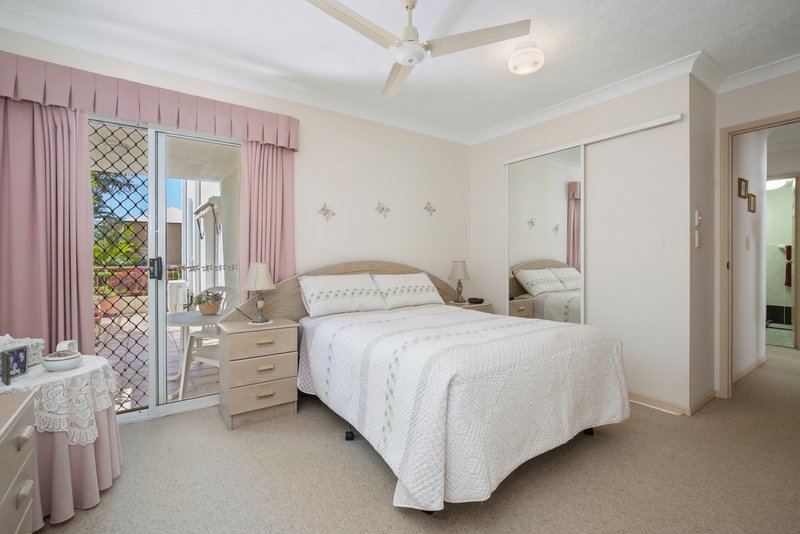 Photo - 2/6-8 Petrel Avenue, Mermaid Beach QLD 4218 - Image 8