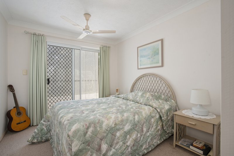 Photo - 2/6-8 Petrel Avenue, Mermaid Beach QLD 4218 - Image 10