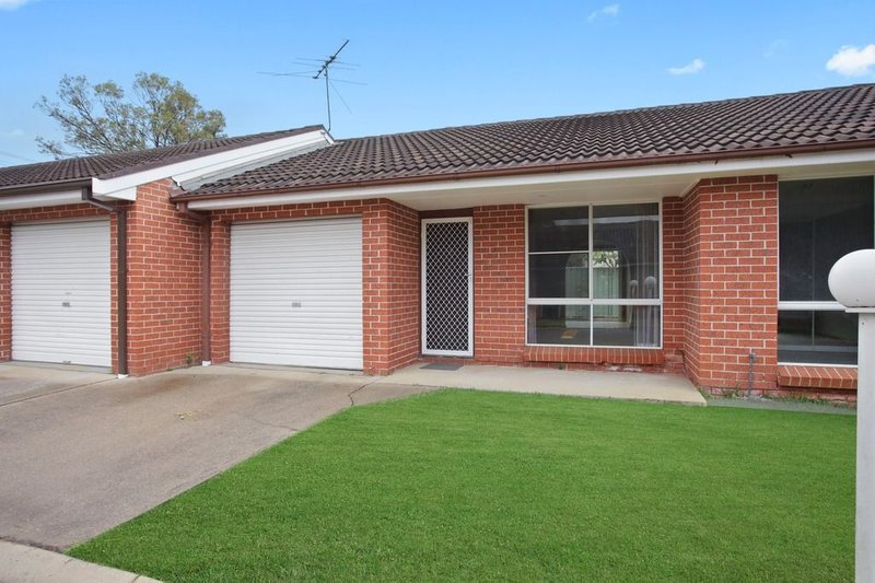 Photo - 2/6-8 Second Ave , Macquarie Fields NSW 2564 - Image