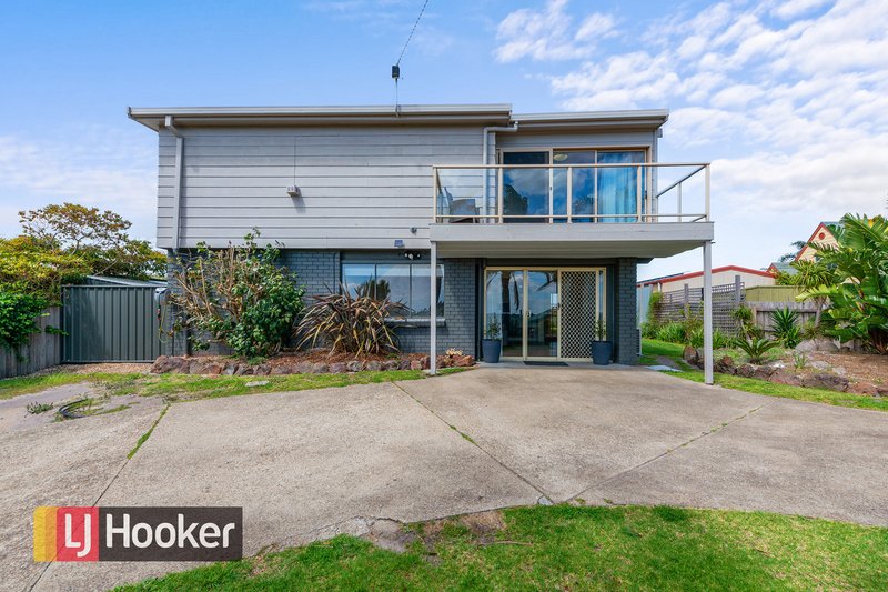 26 Abalone Avenue, Lakes Entrance VIC 3909