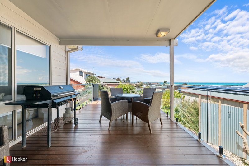 Photo - 26 Abalone Avenue, Lakes Entrance VIC 3909 - Image 9