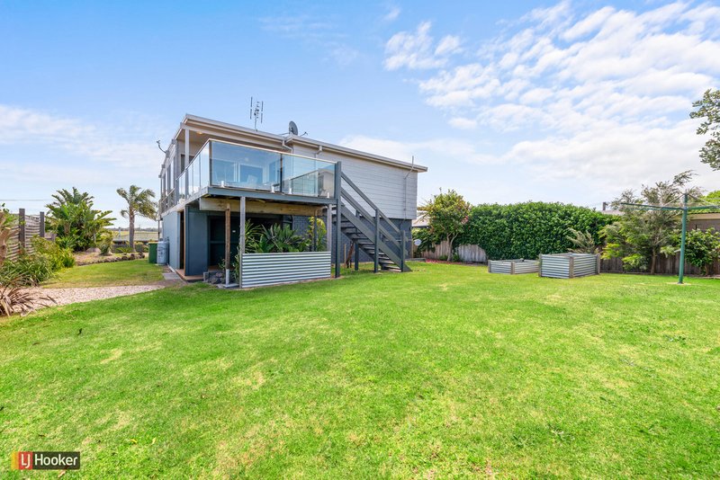 Photo - 26 Abalone Avenue, Lakes Entrance VIC 3909 - Image 21