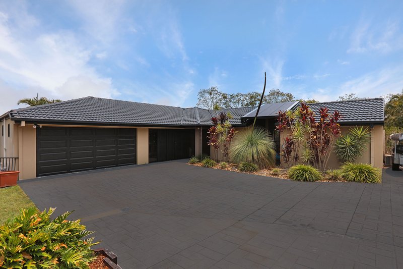 Photo - 26 Aberdeen Court, Highland Park QLD 4211 - Image 1