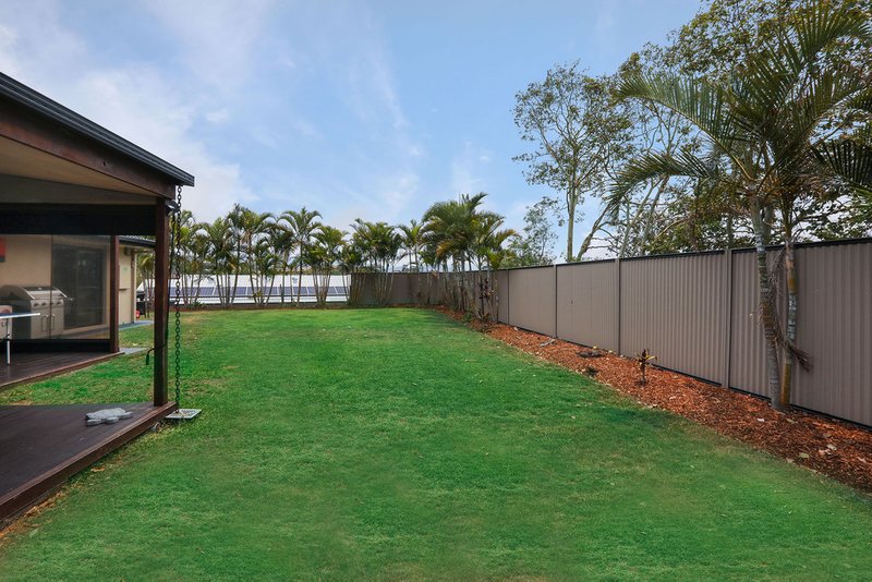 Photo - 26 Aberdeen Court, Highland Park QLD 4211 - Image 2