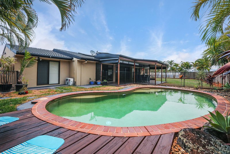 Photo - 26 Aberdeen Court, Highland Park QLD 4211 - Image 4