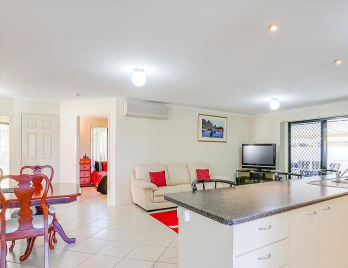 Photo - 26 Aberfoyle Drive, Deception Bay QLD 4508 - Image 4