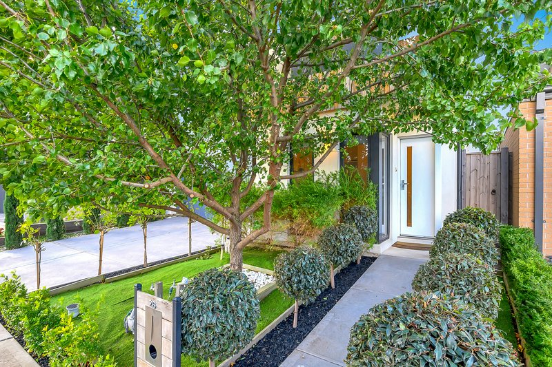 26 Abloom View, Mickleham VIC 3064