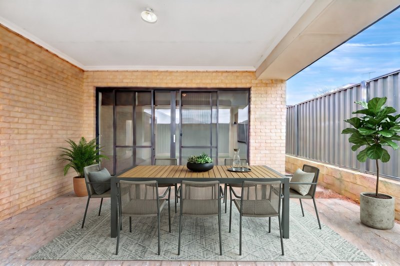 Photo - 26 Addison Avenue, Baldivis WA 6171 - Image 4