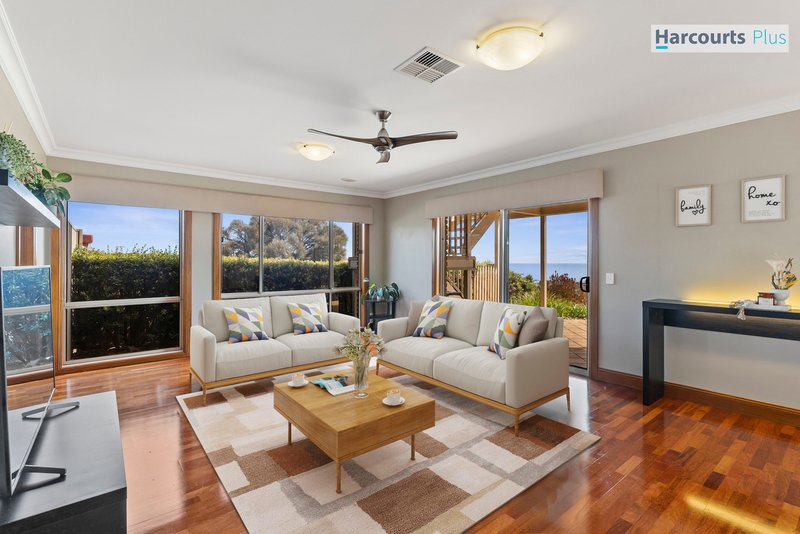 Photo - 26 Albatross Walk, Hallett Cove SA 5158 - Image 9