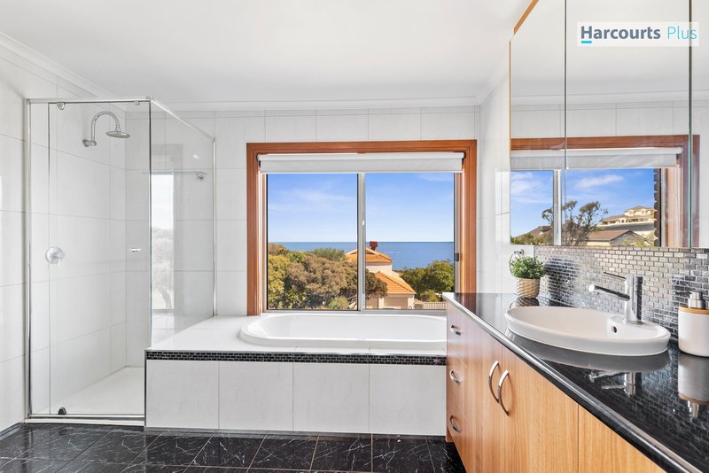 Photo - 26 Albatross Walk, Hallett Cove SA 5158 - Image 16