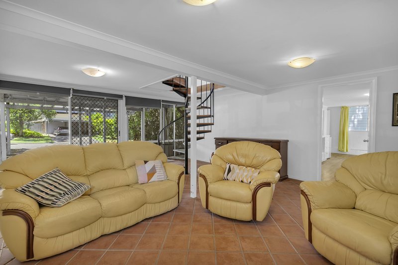 Photo - 26 Aldersgate Street, Oxley QLD 4075 - Image 11