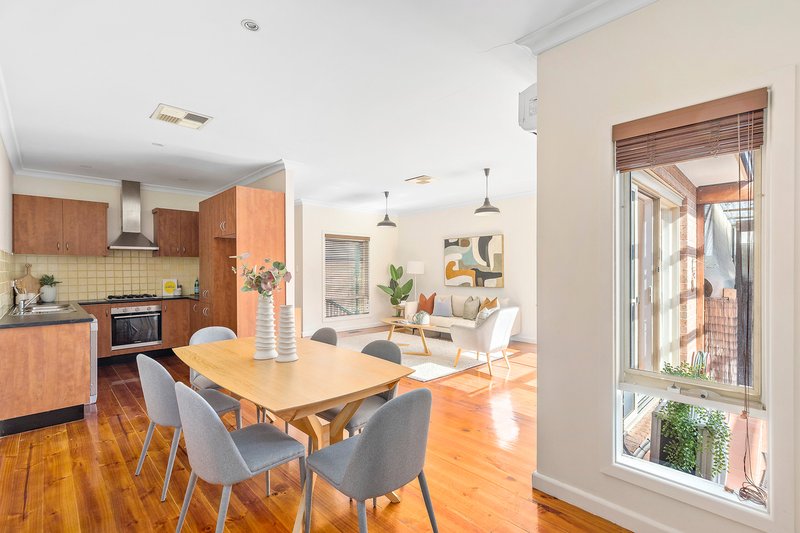 Photo - 2/6 Alpine Grove, Pascoe Vale VIC 3044 - Image 4