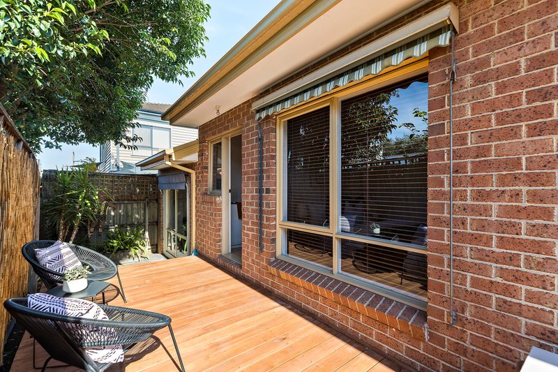 Photo - 2/6 Alpine Grove, Pascoe Vale VIC 3044 - Image 8