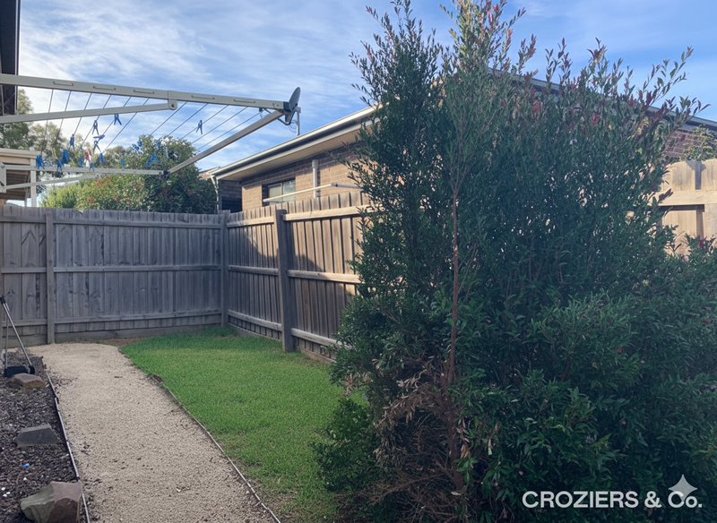 Photo - 26 Amarath Circuit, Epping VIC 3076 - Image 8