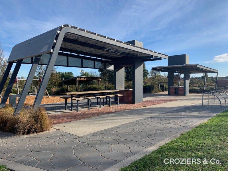 Photo - 26 Amarath Circuit, Epping VIC 3076 - Image 11