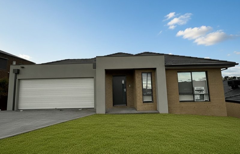 Photo - 26 Auburn Crescent, Bacchus Marsh VIC 3340 - Image 1
