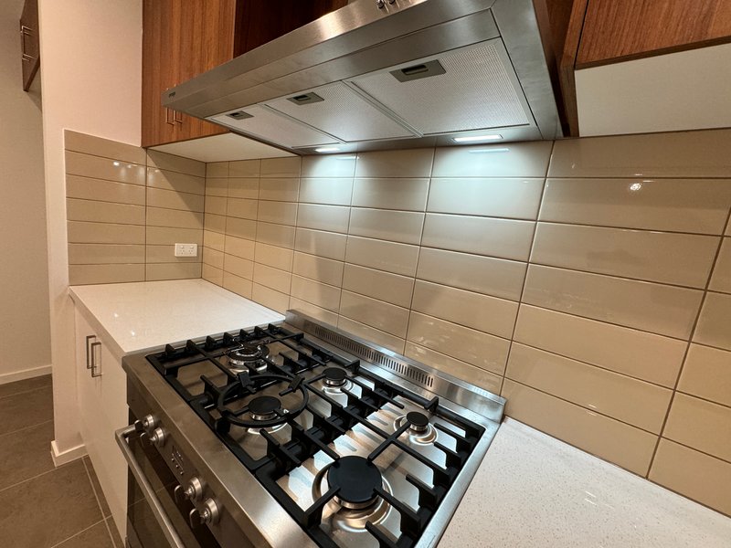 Photo - 26 Auburn Crescent, Bacchus Marsh VIC 3340 - Image 5