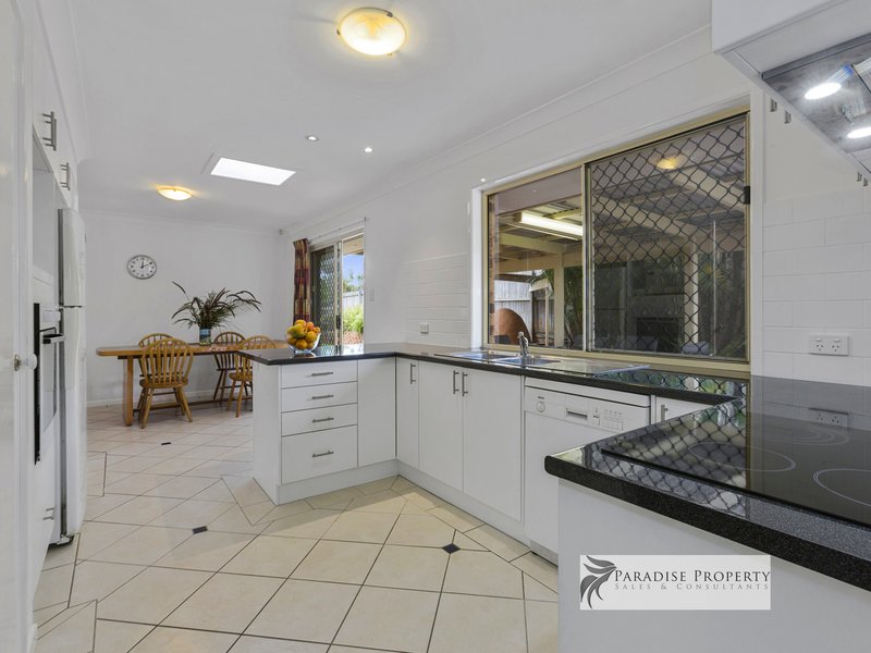 Photo - 26 Avondale Cres , Parkinson QLD 4115 - Image 2