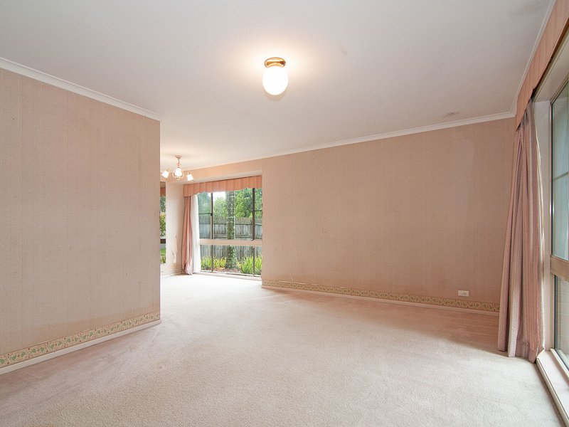 Photo - 26 Avondale Road, Sinnamon Park QLD 4073 - Image 4