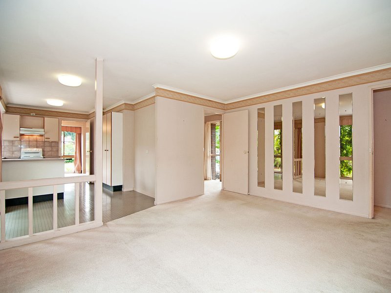 Photo - 26 Avondale Road, Sinnamon Park QLD 4073 - Image 7