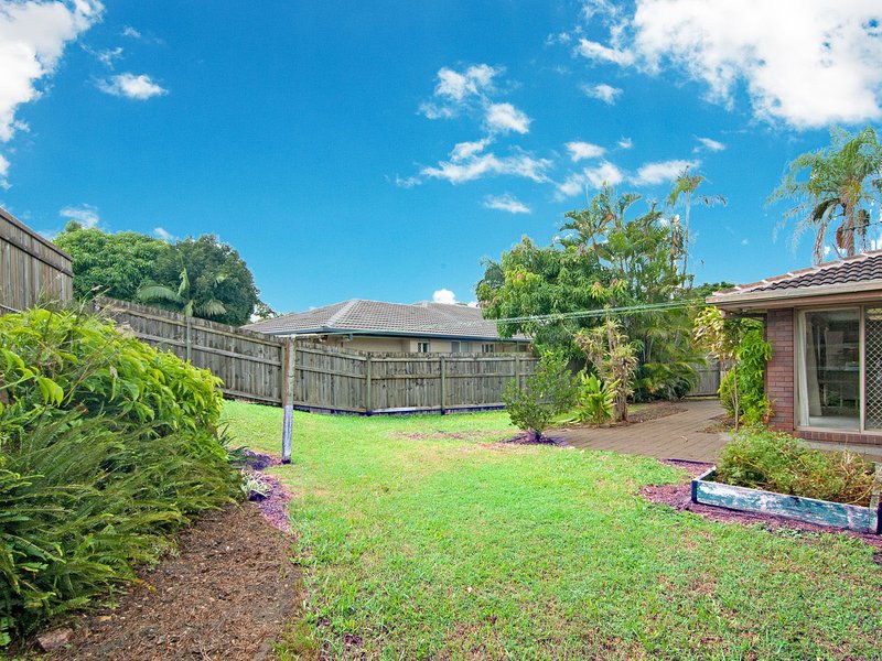 Photo - 26 Avondale Road, Sinnamon Park QLD 4073 - Image 23