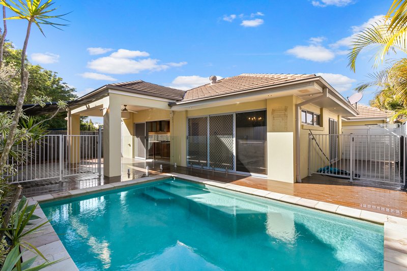 Photo - 26 Ballesteros Street, North Lakes QLD 4509 - Image 1