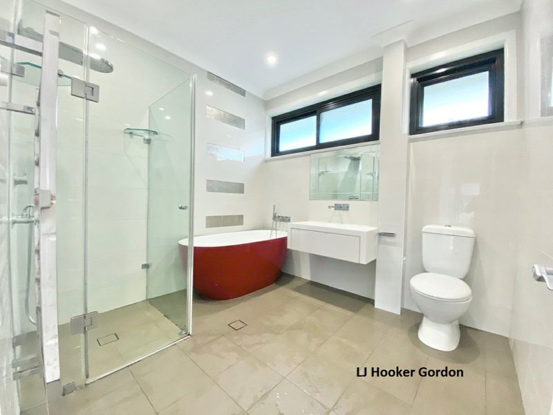 Photo - 26 Ballyshannon Road, Killarney Heights NSW 2087 - Image 9