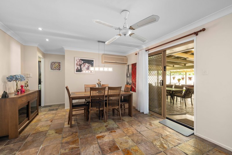 Photo - 26 Barbaralla Drive, Springwood QLD 4127 - Image 9