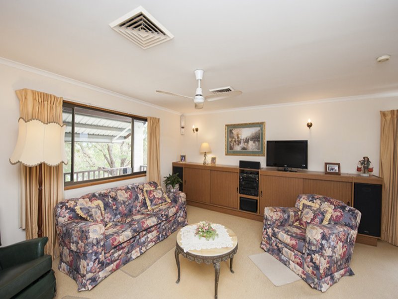 Photo - 26 Barramundi Street, Toolooa QLD 4680 - Image 2