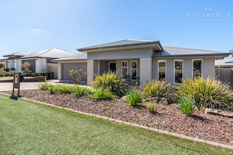 Photo - 26 Barton Avenue, Lloyd NSW 2650 - Image 1