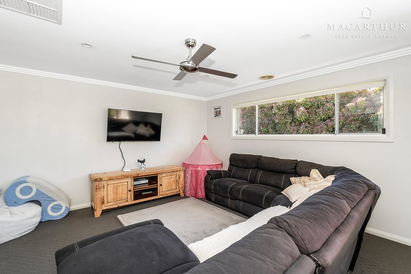 Photo - 26 Barton Avenue, Lloyd NSW 2650 - Image 6