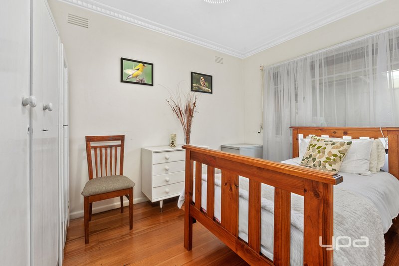 Photo - 26 Barwon Avenue, Sunshine North VIC 3020 - Image 9