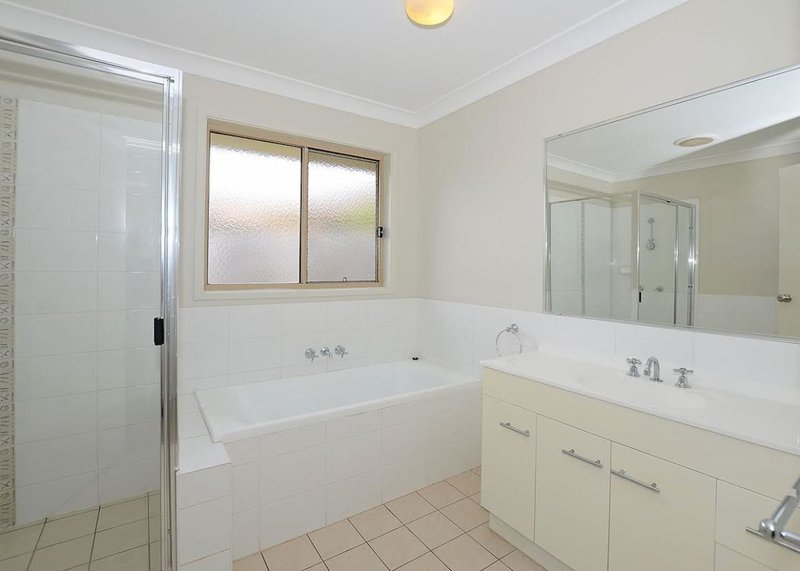 Photo - 26 Bayridge Heights Drive, Nikenbah QLD 4655 - Image 12