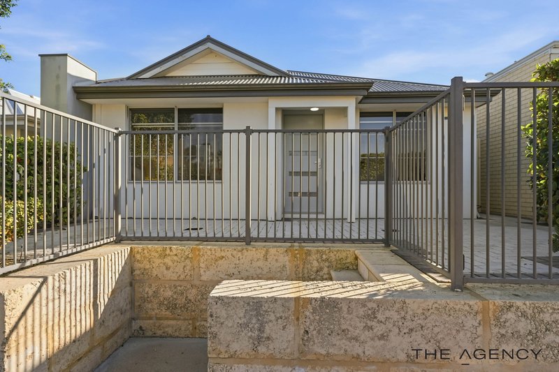Photo - 26 Belcastro Way, Madeley WA 6065 - Image 1
