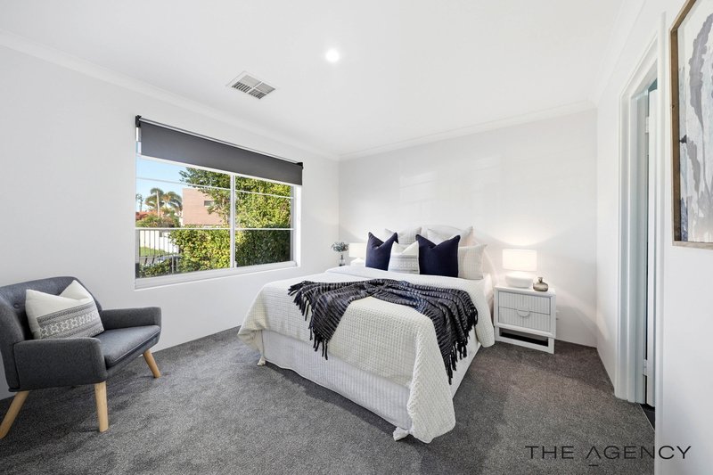Photo - 26 Belcastro Way, Madeley WA 6065 - Image 4