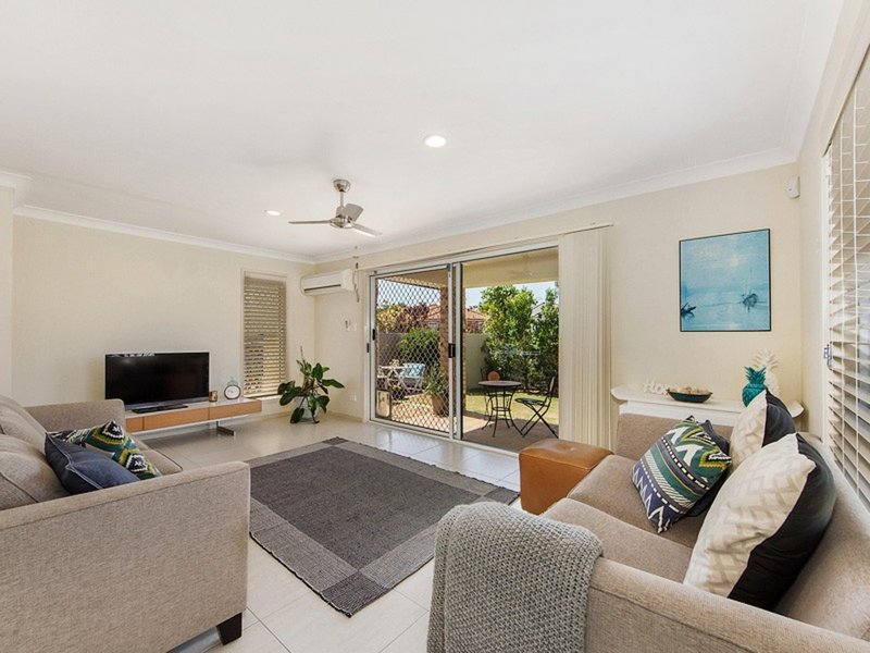 Photo - 2/6 Bella Donna Place, Robina QLD 4226 - Image 2